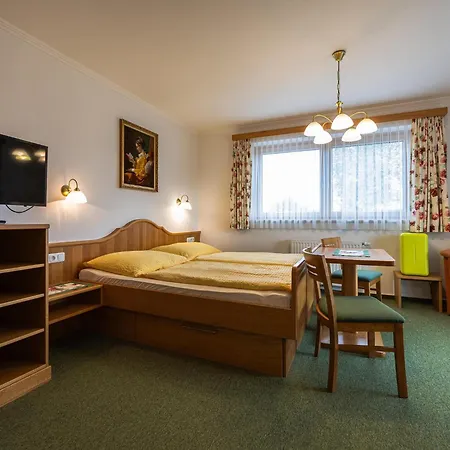 Bed & Breakfast Gaestehaus Bleiweis-zehentner