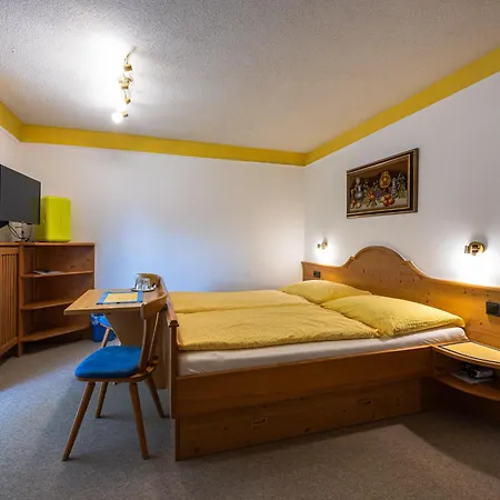Gaestehaus Bleiweis-zehentner * Zell am See