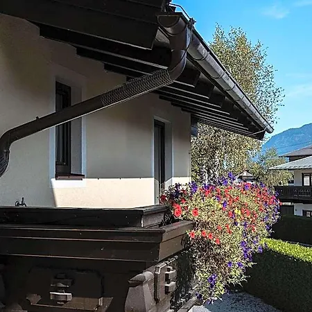 Gaestehaus Bleiweis-zehentner Bed & Breakfast Zell am See