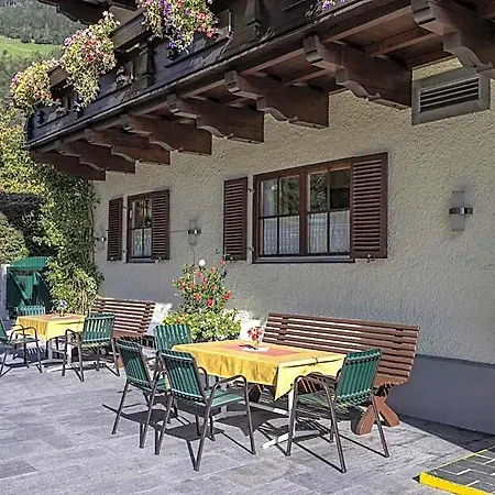 Gaestehaus Bleiweis-zehentner Bed & Breakfast 3*