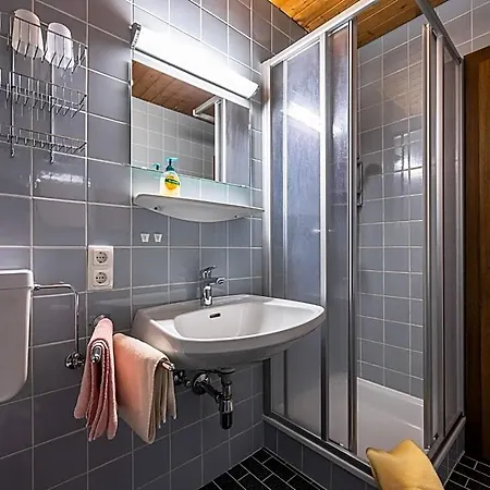 Bed & Breakfast Gaestehaus Bleiweis-zehentner Zell am See